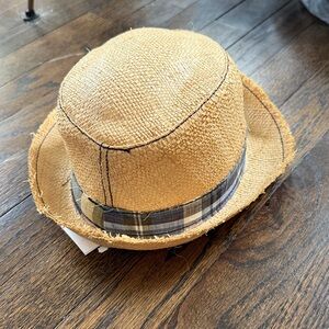 Bonpoint -Chapeau Garçon Woven Fedora Hat. New with tags. 
Size T2